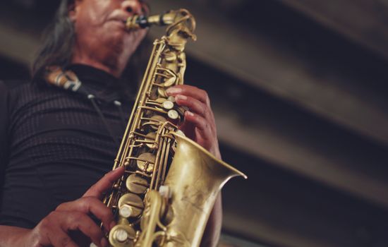 Kuvituskuva uutiseen: Timo Lassy nukkui pommiin omalta keikaltaan Saksassa (timo lassy, jazz)